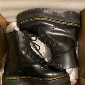 Jadon Dr. martens size 6